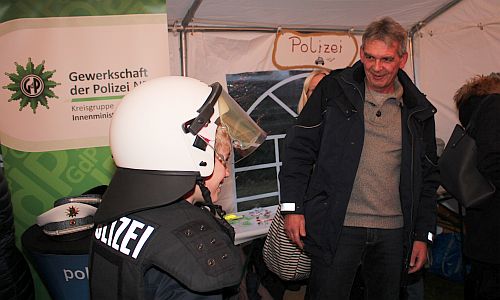 D_Buschs_Polizei_08122018