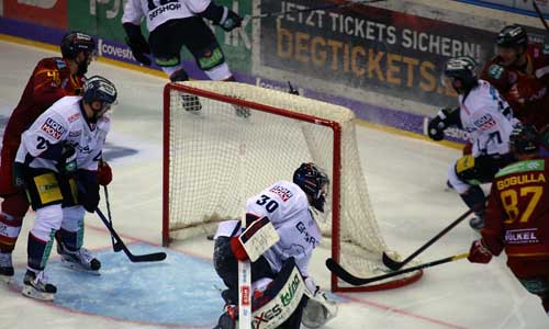 D_DEG_Eisbaeren_Treffer_20181002