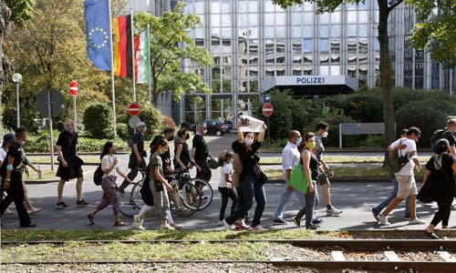 D_Demo_Polizeigewalt_Polizeipraes_20200822