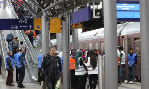 D_Drehkreuz_Bahnsteig_25122015