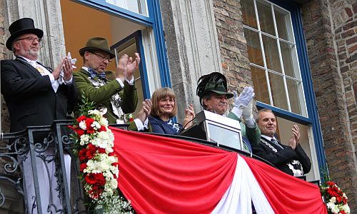 D_Festzug_Balkon_16072016