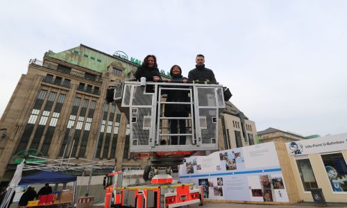 D_Feuerwehr_Advent_Leiterwagen_05122015