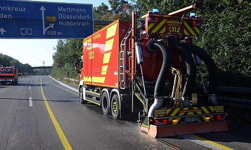 D_Feuerwehr_Ratingen_Fahrzeug_26092016