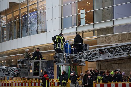 D_Feuerwehr_Schaufenster_02122017