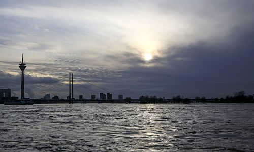 D_Hochwasser_Sonne_05022021