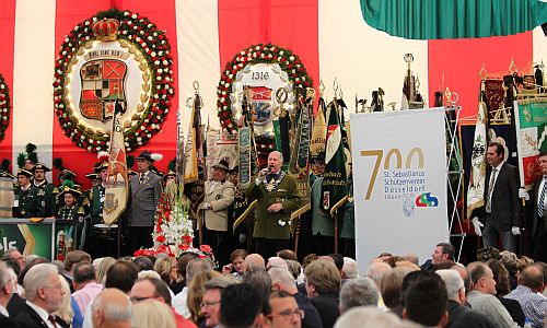 D_Kirmes_eröffnung_Festzelt_14072016