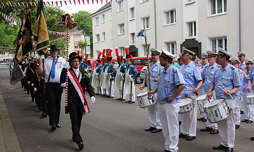 D_Lierenfeld_Fahnen_27052018