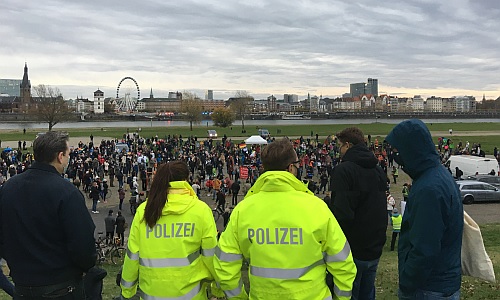 D_Querdenker_Polizei_15112020