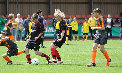 D_U13_Spiel_draussen1_02072016