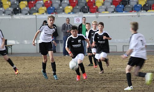 D_U13_Spiel_drinnen1_02072016