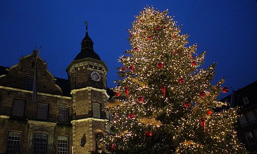 D_Weihnachtsmarkt_Baum_22102020