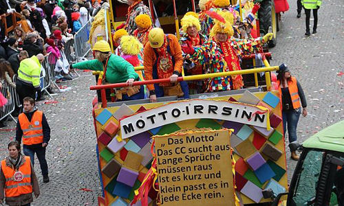 Rosenmontag_Rathaus (122)