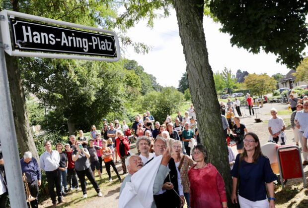 Hans-Aring-Platz in Düsseldorf Wersten