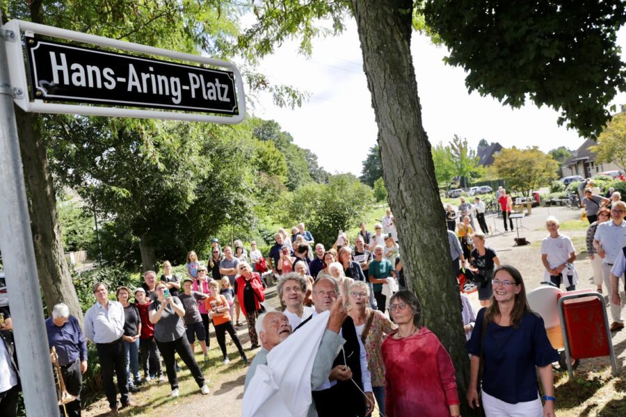 Hans-Aring-Platz in Düsseldorf Wersten