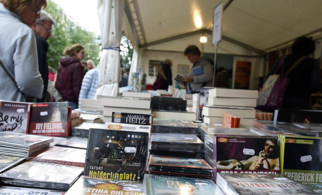 Bücherbummel auf der Königsallee in Düsseldorf