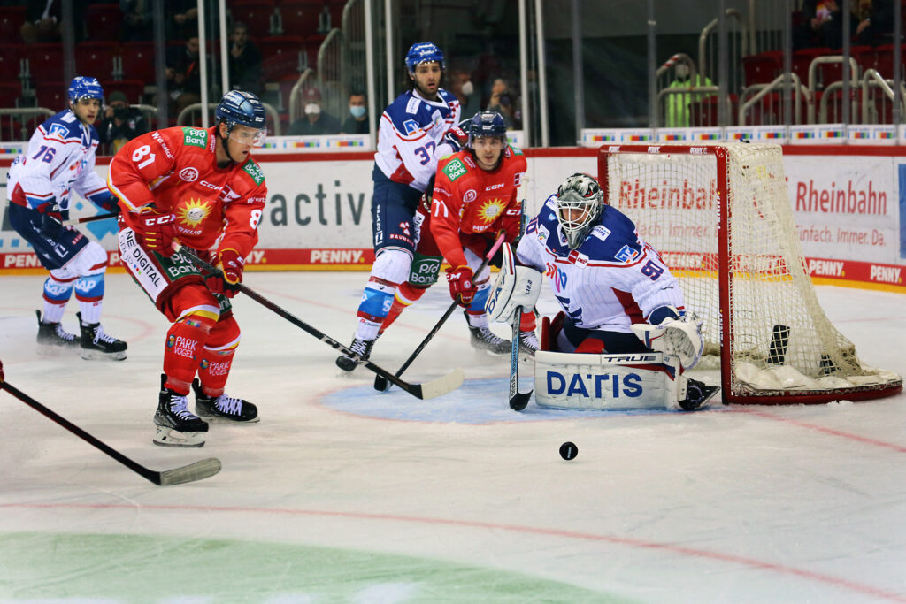 DEG Düsseldorf gegen Adler Mannheim