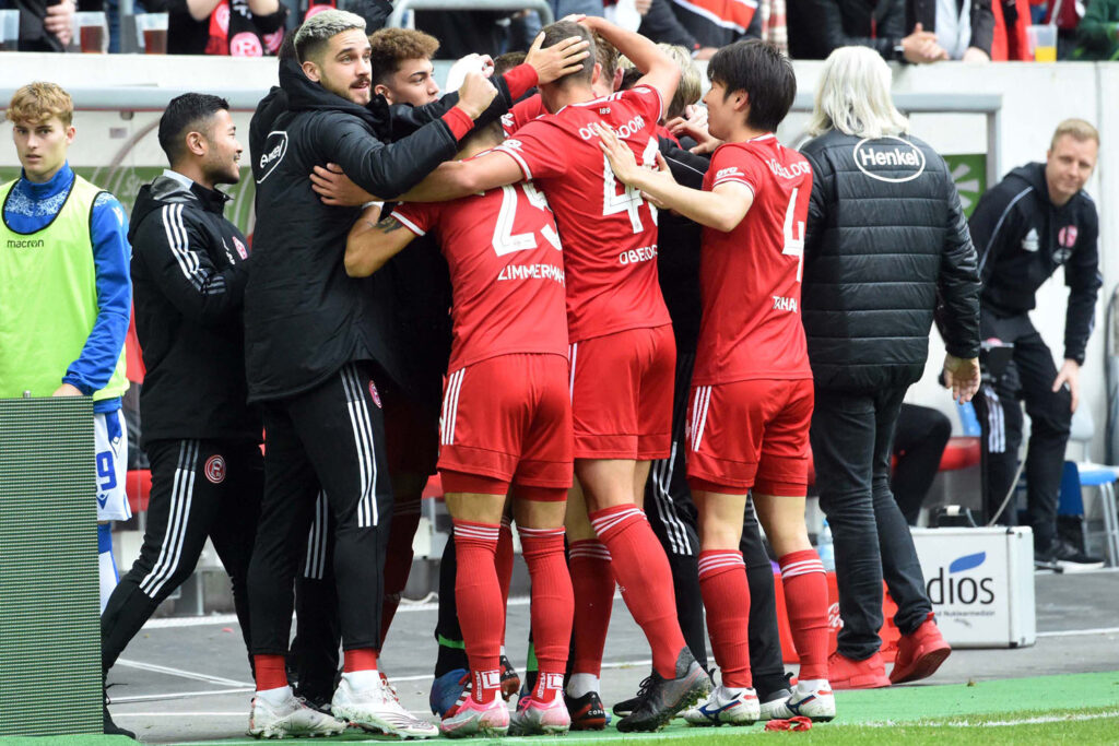 Fortuna Düsseldorf gewinnt gegen den Karlsruher SC