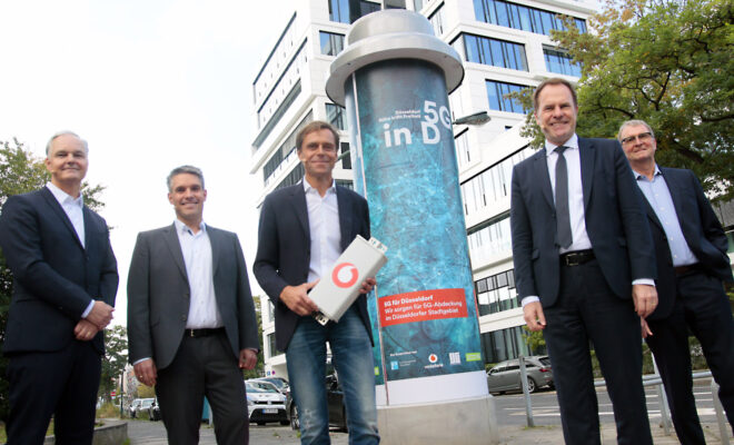 Litfaßsäule 5G in Düsseldorf