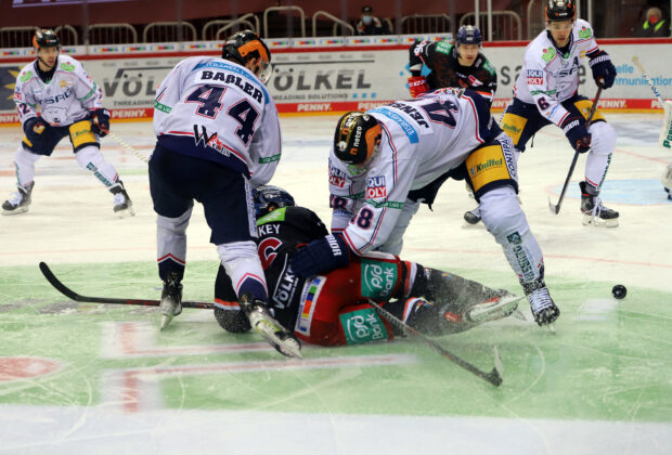 DEG Düsseldorf verliert gegen die Eisbären Berlin