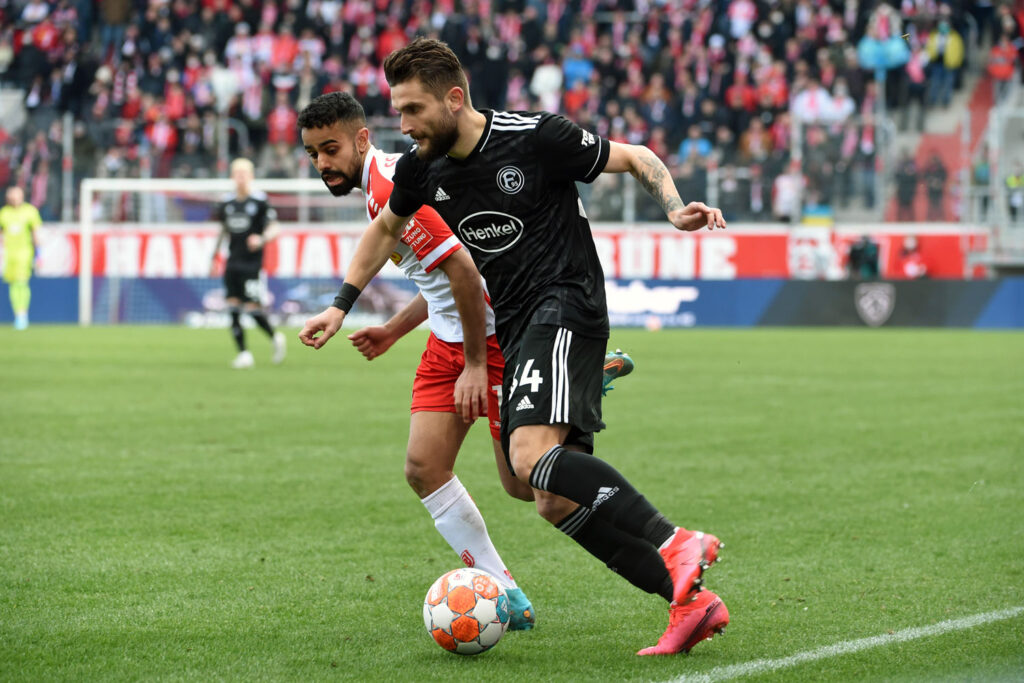 SSV Jahn Regensburg und Fortuna Düsseldorf trennten sich am Sonntag (27.2.) unentschieden mit 0:0