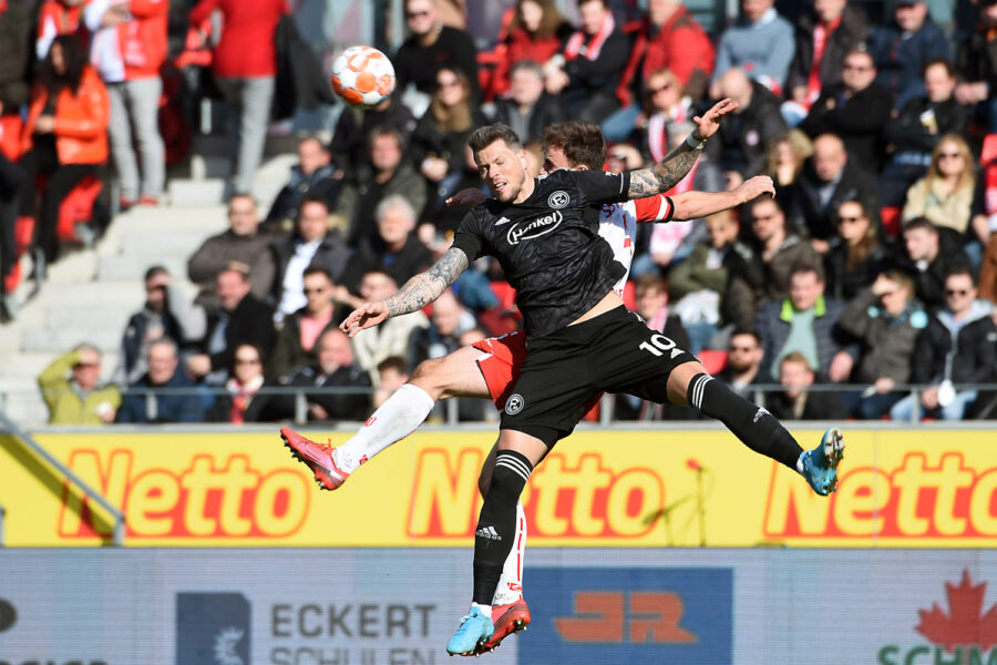 SSV Jahn Regensburg und Fortuna Düsseldorf trennten sich am Sonntag (27.2.) unentschieden mit 0:0