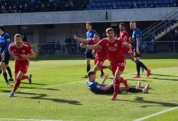 Die durch Corona geschwächte Mannschaft von Fortuna Düsseldorf hielt gegen SC Paderborn am Samstag (12.3.) ein Unentschieden.