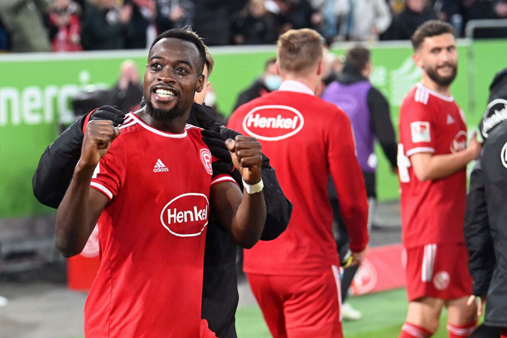 Fortuna Düsseldorf siegt gegen Hansa Rostock mit 3:0