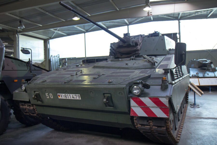 Marder Schützenpanzer im Militärmuseum Koblenz.