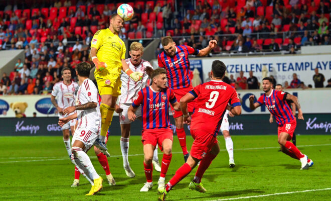 Fortuna Düsseldorf verliert am Freitagabend (2.9.) mit 1:2 beim 1. FC Heidenheim.