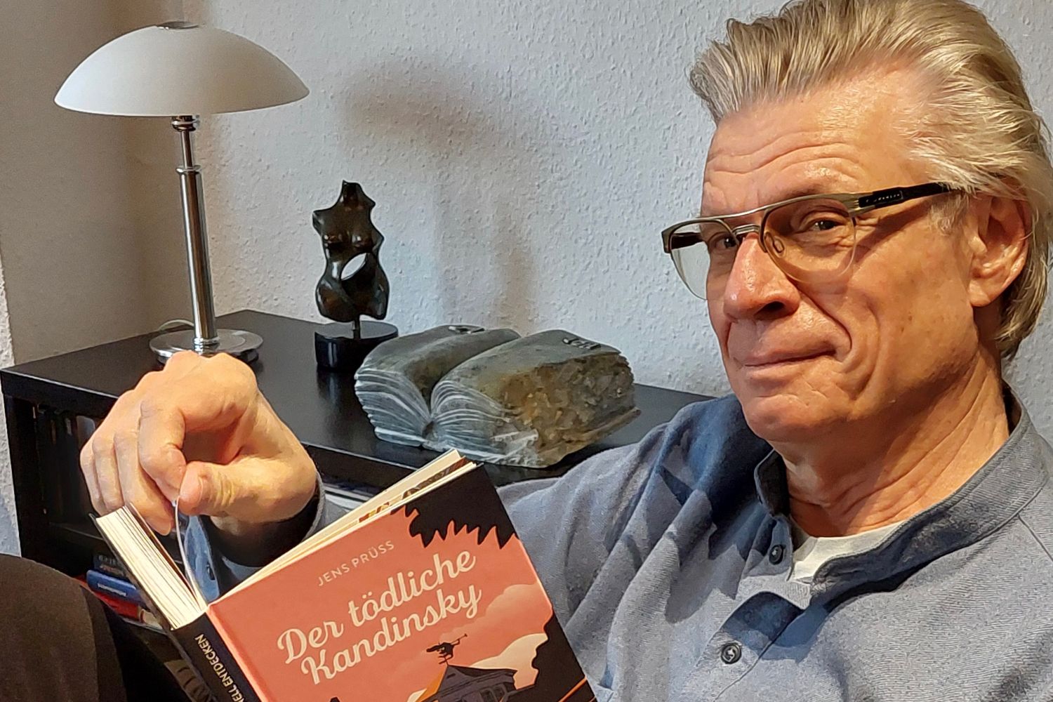 Mit Witz und Altbier: Düsseldorfer Kunstkrimi von Jens Prüss - Ddorf ...