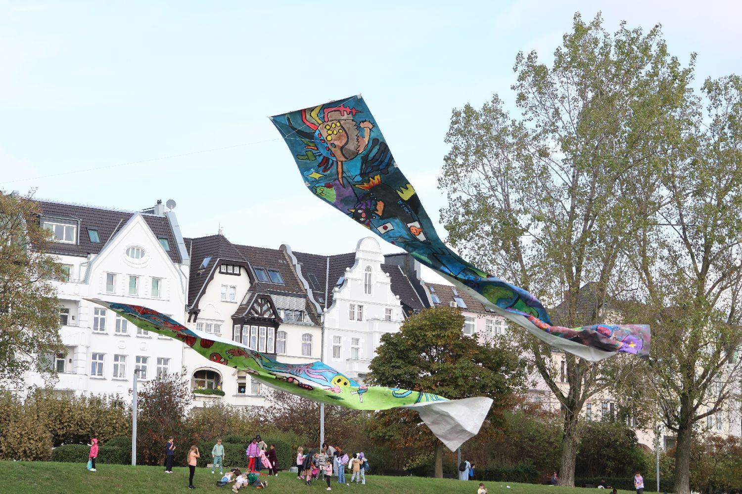Düsseldorf: Akki-Drachenfest auf den Oberkasseler Rheinwiesen - ...
