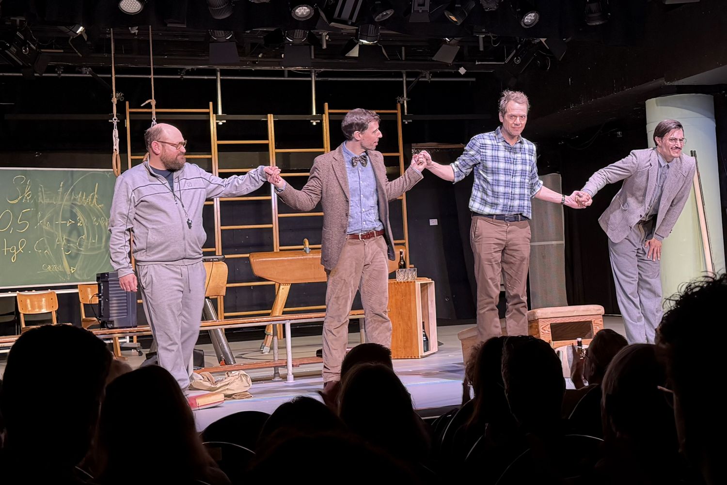 Über den Durst: „Rausch“ im Theater an der Kö Düsseldorf - Ddorf-Aktuell - ...