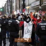 Die Polizei war mit zahlreichen Einsatzkräften bemüht für einen friedlichen Verlauf der Demo zu sorgen