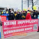 Treffen der Impfgegner auf dem Johannes-Rau-Platz